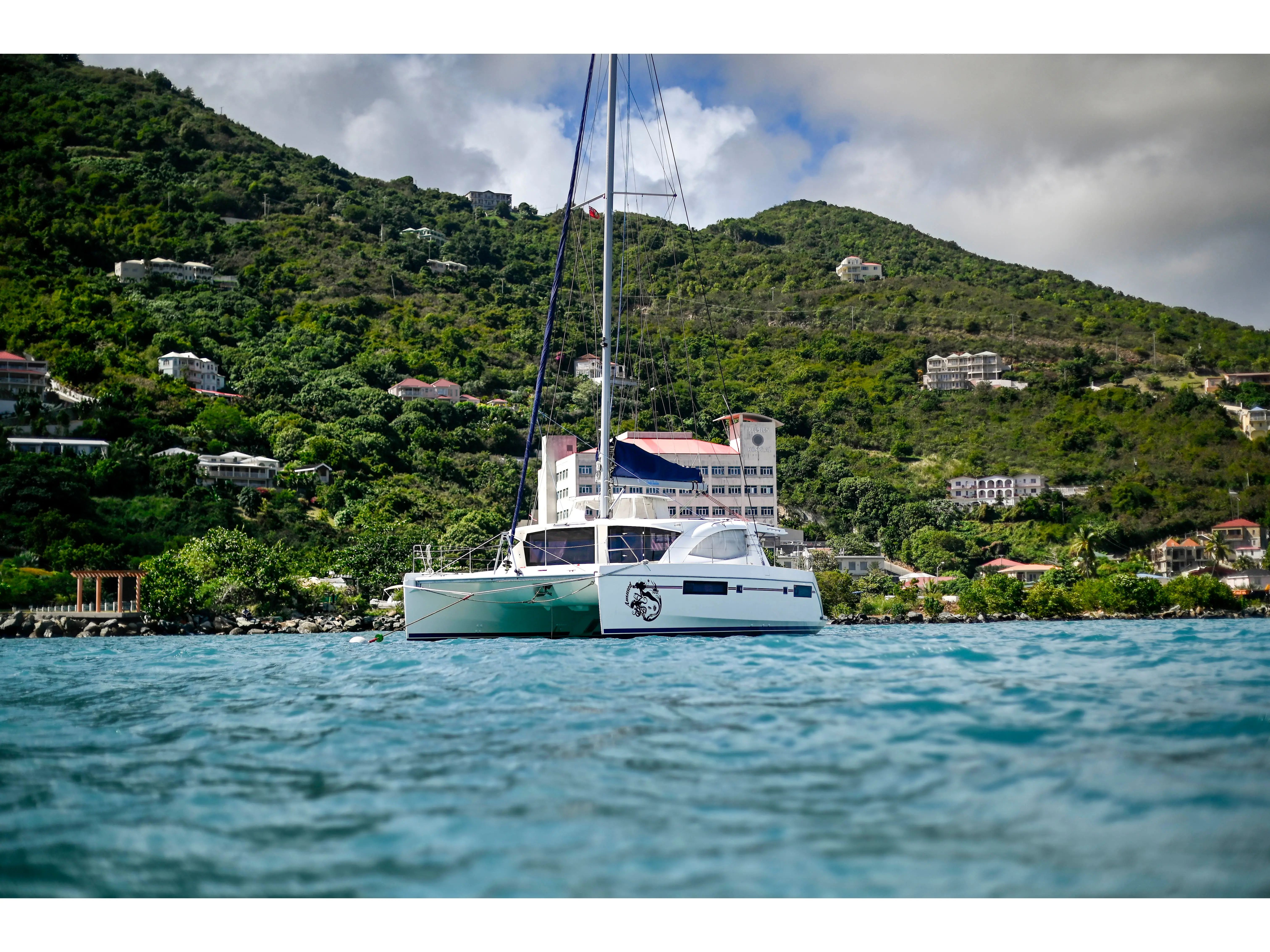Amused, Leopard 48 sailing catamaran charter