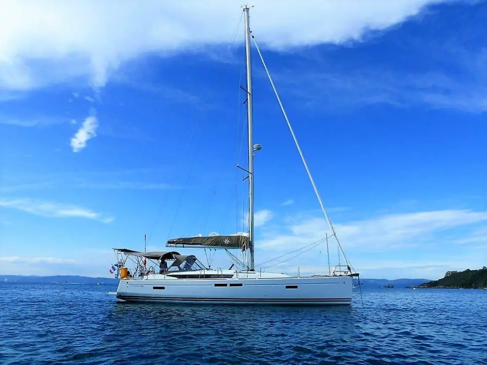 Silver Girl, Jeanneau Sun Odyssey 469 sailing monohull charter